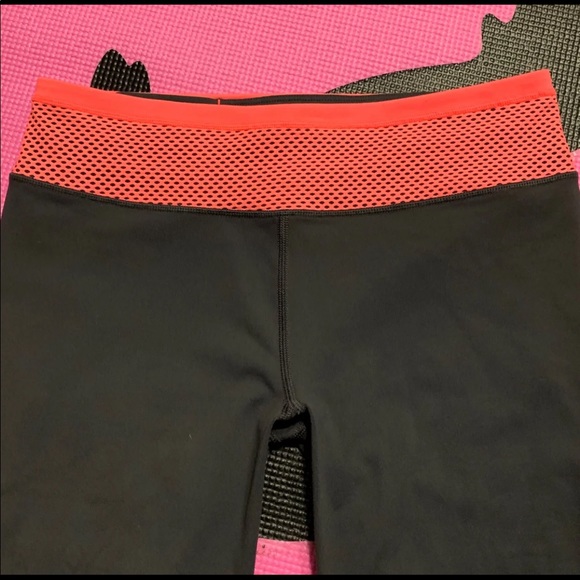 VSX SPORT LEGGINGS ( NEW ) SMALL - Picture 4 of 8